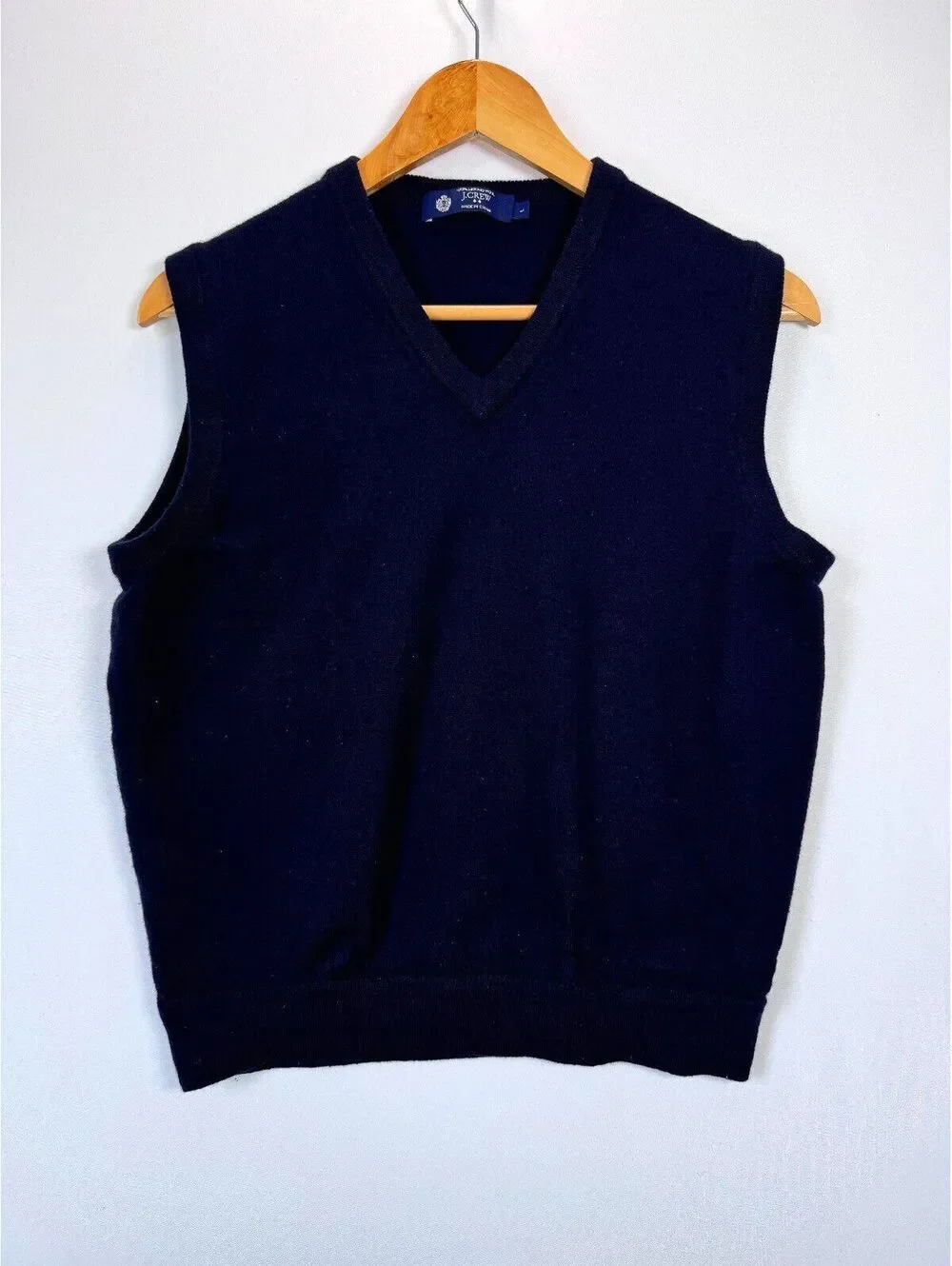 J.Crew Sweater Vest Men’s L Navy 100% Merino Wool V-Neck Classic Preppy